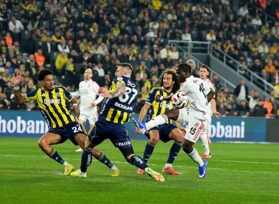 Fenerbah&ccedil;e, 7 ma&ccedil; sonra kalesini gole kapattı
