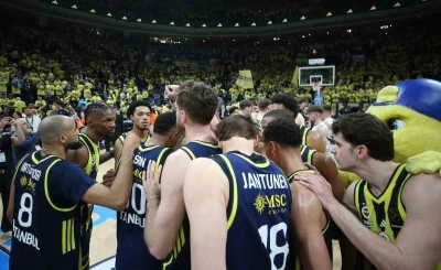Fenerbah&ccedil;e, 8. kez Final Four i&ccedil;in parkede
