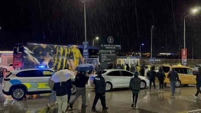 Fenerbah&ccedil;e, Alanya&rsquo;da

