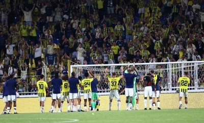 Fenerbah&ccedil;e, Avrupa kupalarında evinde 3 ma&ccedil; sonra kazandı
