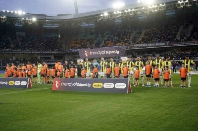 Fenerbahçe, Başakşehir’e konuk olacak
