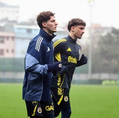 Fenerbah&ccedil;e, Beşiktaş ma&ccedil;ı hazırlıklarına başladı
