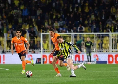 Fenerbah&ccedil;e&rsquo;de 6 değişiklik
