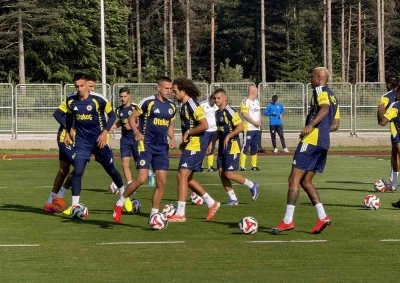 Fenerbah&ccedil;e&rsquo;de kadro, Avusturya kampında şekillenecek
