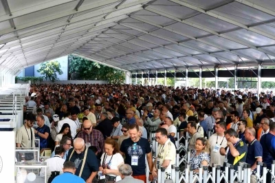Fenerbah&ccedil;e&rsquo;de oy kullanma işlemi başladı
