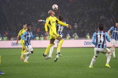 Fenerbah&ccedil;e&rsquo;den yeni rekor: ilk 22 haftada namağlup
