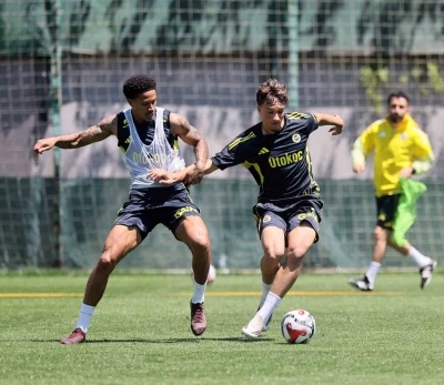 Fenerbah&ccedil;e, Ey&uuml;pspor ma&ccedil;ı hazırlıklarını tamamladı
