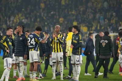 Fenerbahçe’nin galibiyet serisi derbide sona erdi
