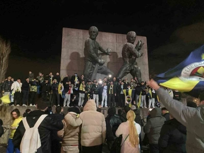 Fenerbah&ccedil;e&rsquo;nin S&uuml;per Kupa zaferi Ankara&rsquo;da kutlandı
