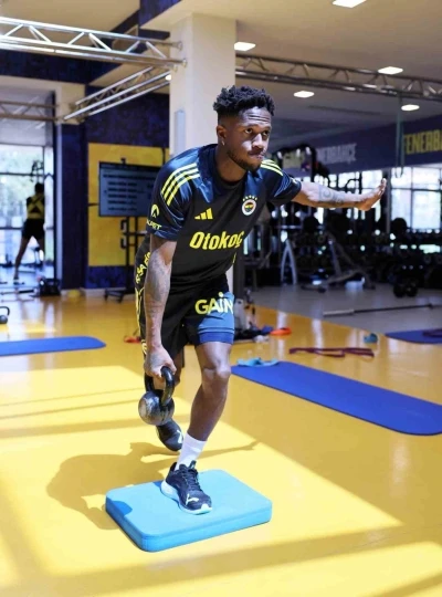 Fenerbah&ccedil;e, salonda kuvvet &ccedil;alıştı
