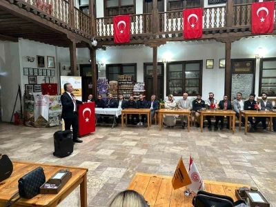 Fethi Gemuhluoğlu memleketi Arapgir’de anıldı
