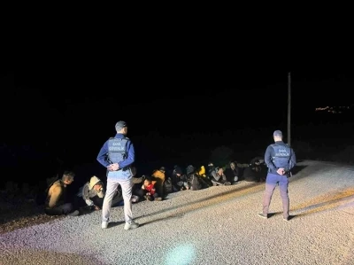 Fethiye’de 40 düzensiz göçmen ve 2 göçmen kaçakçısı yakalandı
