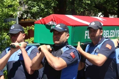 Fethiye&rsquo;de Zabıta Personeli Ersoy&rsquo;a duygusal veda
