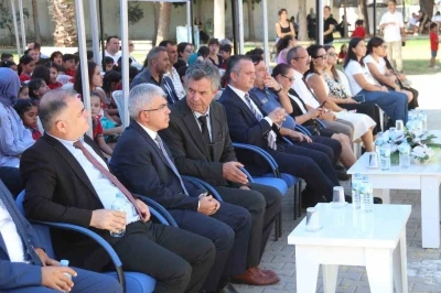 Fethiye Kaymakamı Akkaya, &quot;Öğretmenlerinize bol bol soru sorun&quot;
