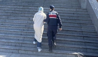 FET&Ouml;&rsquo;den 6 yıl 3 ay hapis cezası bulunan kadın yakalandı
