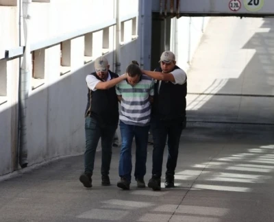 FETÖ’den 6 yıldır aranan öğretmen yakalanıp tutuklandı
