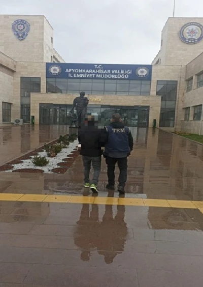 FET&Ouml;&rsquo;den hapis cezası ile aranan şahsı polis yakaladı
