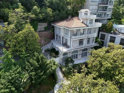 FETÖ firarisi Akın İpek’in Bebek’teki köşkü yeniden satışta
