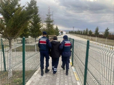 FET&Ouml; ter&ouml;r &ouml;rg&uuml;t&uuml; &uuml;yesi firari h&uuml;k&uuml;ml&uuml; yakalandı

