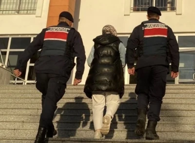 FETÖ üyeliğinden aranan kadın, jandarma tarafından yakalandı
