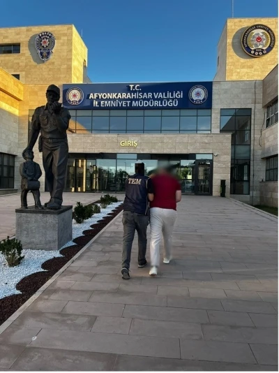 FETÖ üyeliğinden aranan şahsı polis yakaladı
