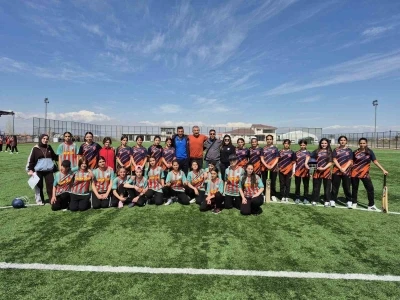 Fevzi Geyik Ortaokulu 8 branşta b&ouml;lge finallerine y&uuml;kseldi
