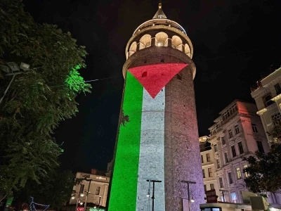 Filistin bayrağı Galata Kulesi’ne yansıtıldı
