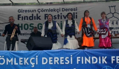 Fındık &uuml;reticileri hasat &ouml;ncesi festivalde buluştu
