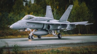 Finlandiya'ya ait savaş u&ccedil;ağı d&uuml;şt&uuml;