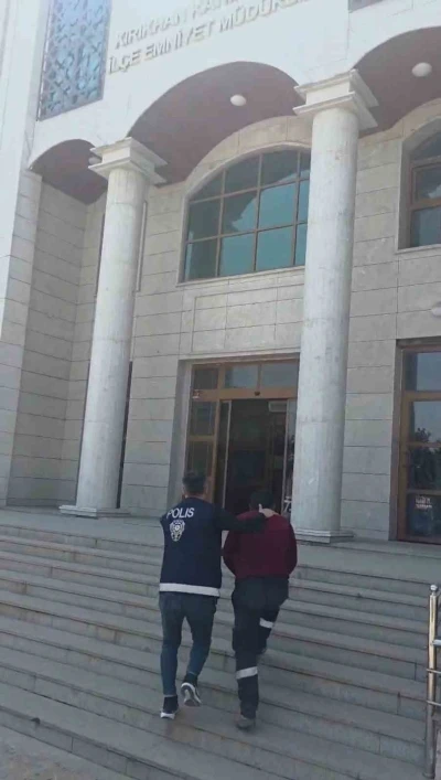 Firari h&uuml;k&uuml;ml&uuml; D&ouml;rtyol&rsquo;da yakalanarak tutuklandı
