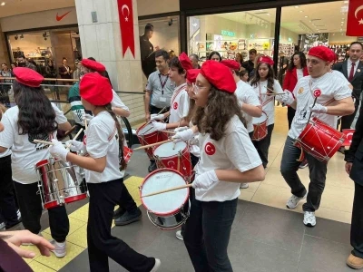 Forum Trabzon’da coşkulu Cumhuriyet Bayramı kutlaması
