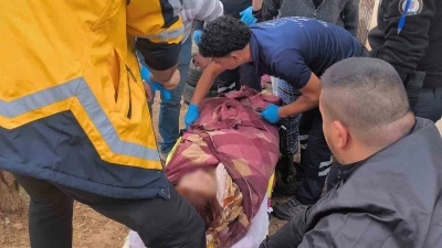 Foseptik &ccedil;ukuruna d&uuml;şen gen&ccedil; kız, yardım &ccedil;ığlıklarına koşan vatandaşlar tarafından kurtarıldı
