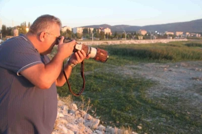 Fotoğraf tutkunu mali müşavir, kuş fotoğrafı için makinesini yanından ayırmıyor
