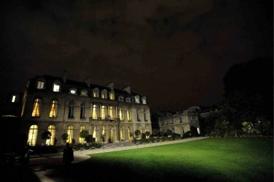 Fransa&rsquo;da cumhurbaşkanlığı sarayında hırsızlık: 3 g&ouml;zaltı
