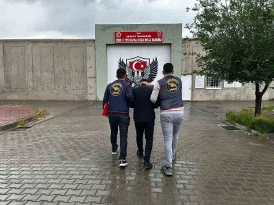 Fuhuşa aracılık su&ccedil;undan 15 yıl hapis cezası bulunan şahıs yakalandı
