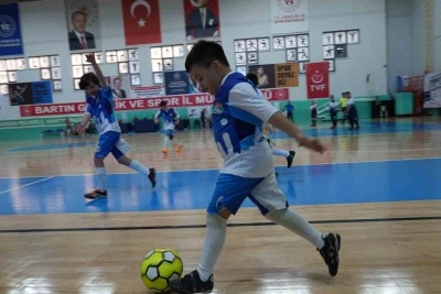 Futsal T&uuml;rkiye Şampiyonası&rsquo;nda ikincilik Bağcılar&rsquo;ın

