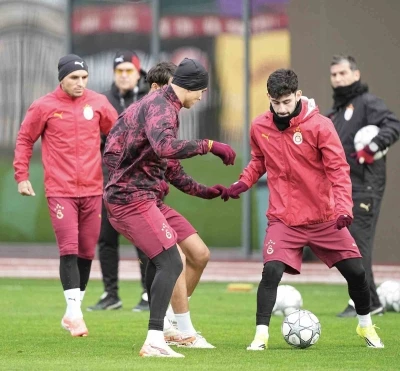 Galatasaray, Atletico Madrid ma&ccedil;ı hazırlıklarına başladı
