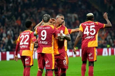 Galatasaray, bu sezon ligde 14. kez 3 ve &uuml;st&uuml; gol attı
