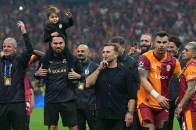 Galatasaray’da Liverpool galibiyeti sevinci
