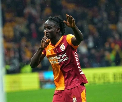Galatasaray&rsquo;da ma&ccedil; sonu &uuml;&ccedil;l&uuml;s&uuml; Renato Nhaga&rsquo;dan
