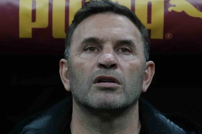 Galatasaray’da Okan Buruk derbinin 11’ini bozmadı
