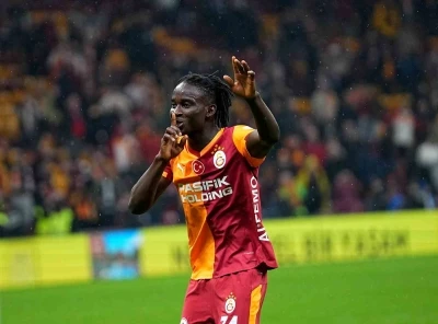 Galatasaray&rsquo;da Renato Nhaga ilk ma&ccedil;ına &ccedil;ıktı
