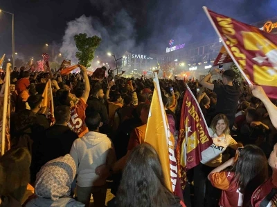 Galatasaray&rsquo;ın şampiyonluğu Konya&rsquo;da coşkuyla kutlandı
