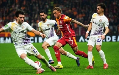 Galatasaray ligde 2 ma&ccedil; sonra gol yedi
