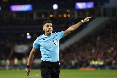 Galatasaray - Liverpool ma&ccedil;ını İspanyol hakem Jesus Gil Manzano y&ouml;netecek

