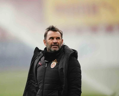 Galatasaray, Trabzonspor ma&ccedil;ı hazırlıklarını s&uuml;rd&uuml;rd&uuml;
