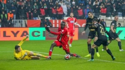 Galibiyeti kral getirdi! Amedspor zirvede farkı a&ccedil;tı