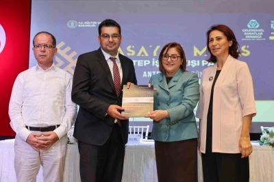 GastroANTEP kapsamında Antep İşi’nin Dünü, Bugünü ve Yarını&quot; konulu panel düzenlendi
