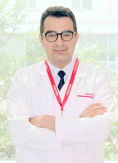 Gastroenteroloji Uzmanı Prof. Dr. Mustafa Kaplan: "Ramazan&rsquo;da v&uuml;cudu susuz bırakmayın"
