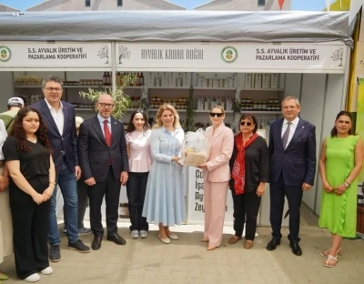 GastroFest&rsquo;e damgasını vuran Ayvalık Kooperatifi&rsquo;ne ilgi s&uuml;r&uuml;yor
